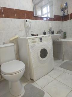 1-bedroom comfortable apartment next to French Park - 2