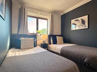 Contractor monthly stay 4BD sleeps 7 x3 parking - 9