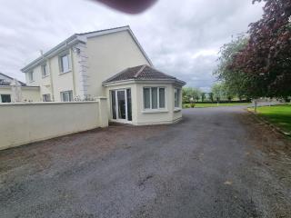 Oyster Lodge shared accomadation - 2