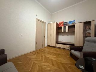 Apart 26 - 6