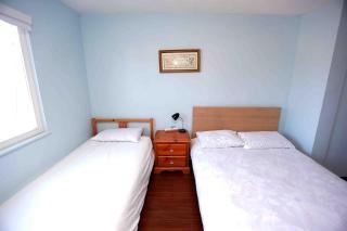 Richmond Airport Cozy Holiday House with free shuttle - 2