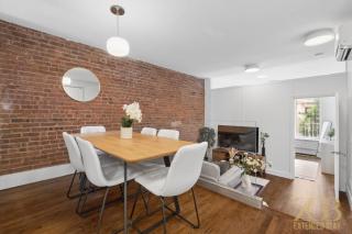 Prime UES Newly Renovated Luxury 2BR Central Park - 4