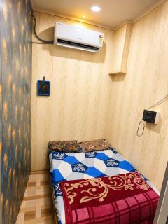 hotel shree guru pandey - 5