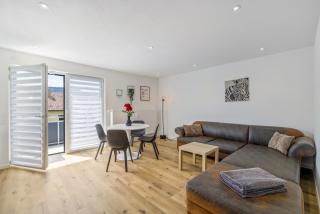 Ferienwohnung 2 rechts - 0