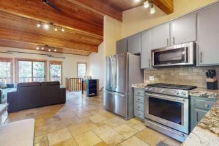 Beautiful home with private pool table spacious deck & pool access - 3