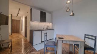 Studio near city center - 3
