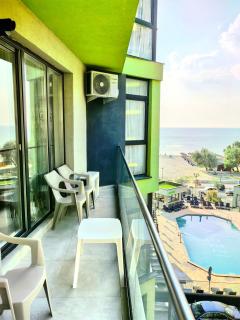 Antonia Alezzi Beach Resort - 4