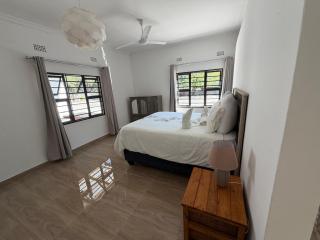Jacobsen Bungalow in Maun, Boronyane - 1