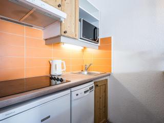 Studio avec mezzanine, balcon, parking proche pistes Val-d'Isère - 3