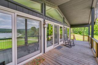 Seymour Lake Across St! Scenic Home w/ Hot Tub - 8