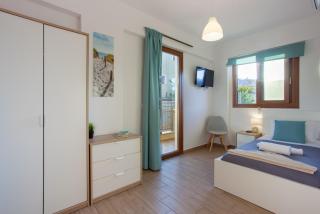 Family seaside Kladissos Villa with private heated pool! - 2