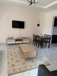 Ethans Place - Elegant 2 Bedroom Apartment with Solar Power - 8