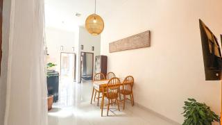 Spacious 5BR in Central Keraton - Kamudi Keraton - 3