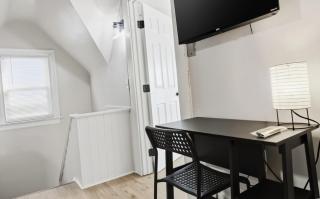 Stylish Mt. Washington Home with Private Deck and Easy Access to Downtown and Stadiums - 9