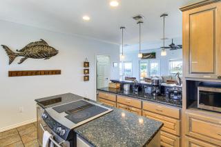 Waterfront Rockport Home w/ Deck & Boat Ramp! - 3