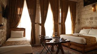 Mons Masius Hotel Teras - 9