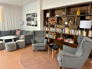 STUDIO with Free Gym & WiFi, Easy Prague Center Access , Self Check In - 1