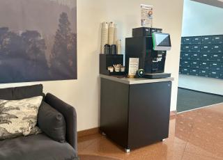 STUDIO with Free Gym & WiFi, Easy Prague Center Access , Self Check In - 2