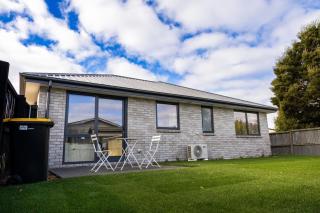 Two Houses in Price of One Dickson Big Stay!! - 7