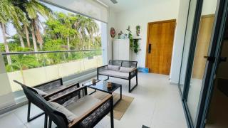 Poolside 2 Bedroom Apartment - 9
