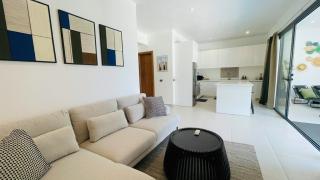 Poolside 2 Bedroom Apartment - 4