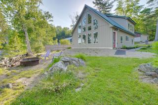 Lakefront Bucksport Home w/ Fire Pit + Gas Grill! - 5