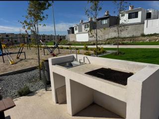 Ocean View, Hot Tub, and EV Charger at Poseidón Villa 10 Mins to Papas & Beer and 8 mins to Beach - 4