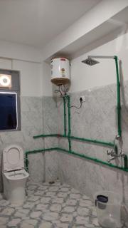 Nako Heights Homestay - 8