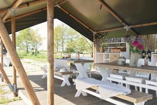 Smuk Grutte Bell Tent nabij het water in Friesland - 2