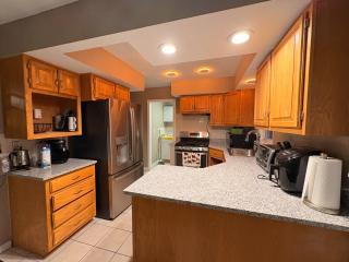 3BR Townhouse Perfect for Traveling professionals - 3