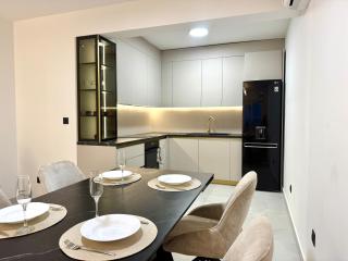Golden Pearl - Exclusive Seaview Apartment with Jacuzzi & Spacious Teracce, Znjan - 1
