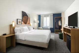 Spark by Hilton Clifton - 6