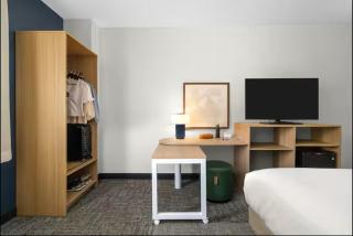 Spark by Hilton Clifton - 3