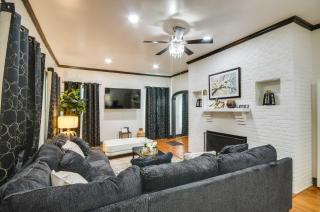 Family-Friendly Retreat w/ Fireplaces in Greenwood - 0