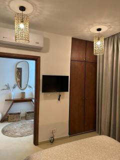 Antilia home 1 - 2