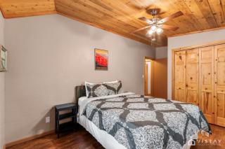 Lovely Log Cabin With Fire Pit! - 2