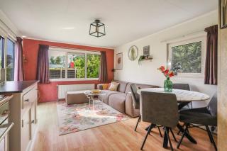 Rustig chalet 4 personen op recreatiepark de Friese Wadden Tzummarum - 6