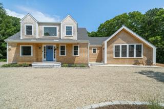 Brand New Luxury 5 bed home - 1