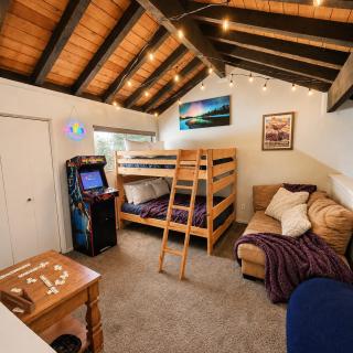 Prime Mammoth Location Arcade Fun Pet Friendly - 9
