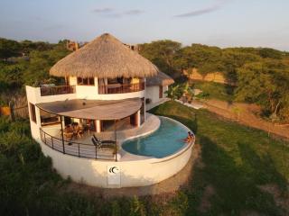 Villa Espirales, quiet seaside with pool - 0