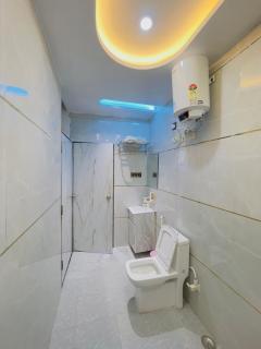 Shri Radhey Krishna Home Stay1 - 3