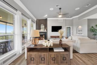Hillside Oasis - Lake & Sunset Views with Hot Tub - 3