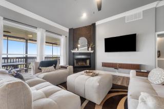Hillside Oasis - Lake & Sunset Views with Hot Tub - 2