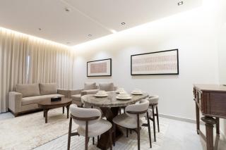 Elegant 2BR Apartment in Royal Tower NZL291 - 8