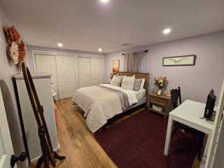 Modern Family Home in Middletown, RI- just 4 mi to Newport! - 6