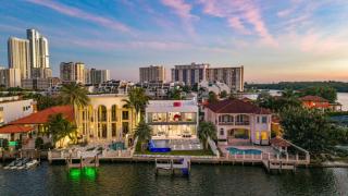 Miami Modern Heated Pool and Dock - 7