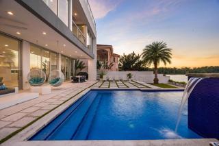 Miami Modern Heated Pool and Dock - 6