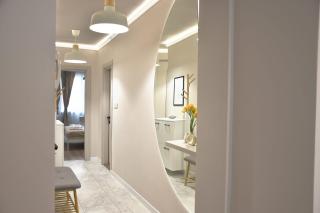 Luxury Boutique 2-Bedroom Apartment Downtown Burgas - 2