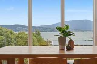 Fresh Coastal Home with Views - 9