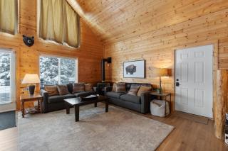 Yellowstone Fairway Cottage - Golf Course Cabin, 25min to Yellowstone - 4